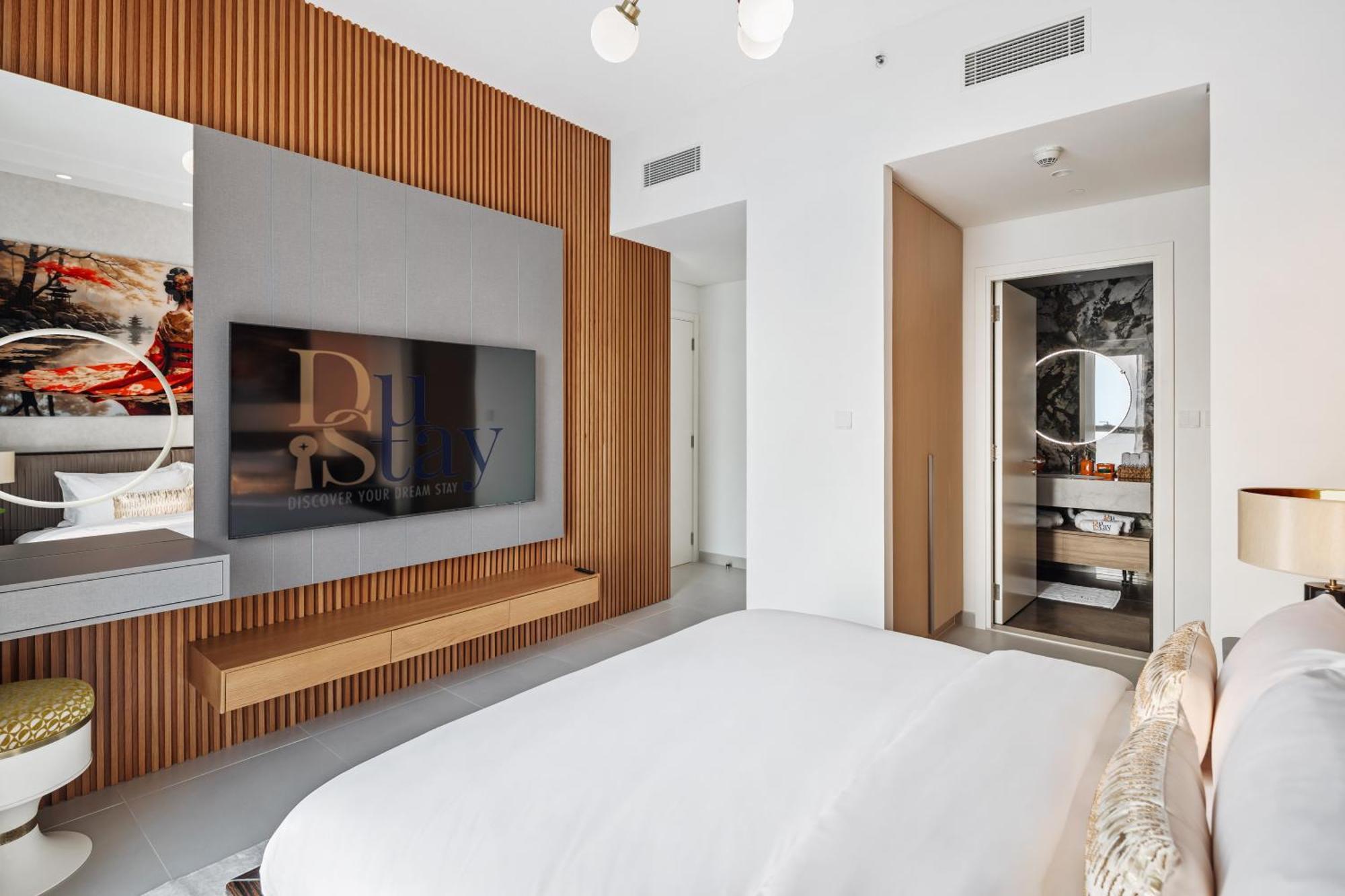 Apartment Harbour Retreat Stunning Community Views Dubai