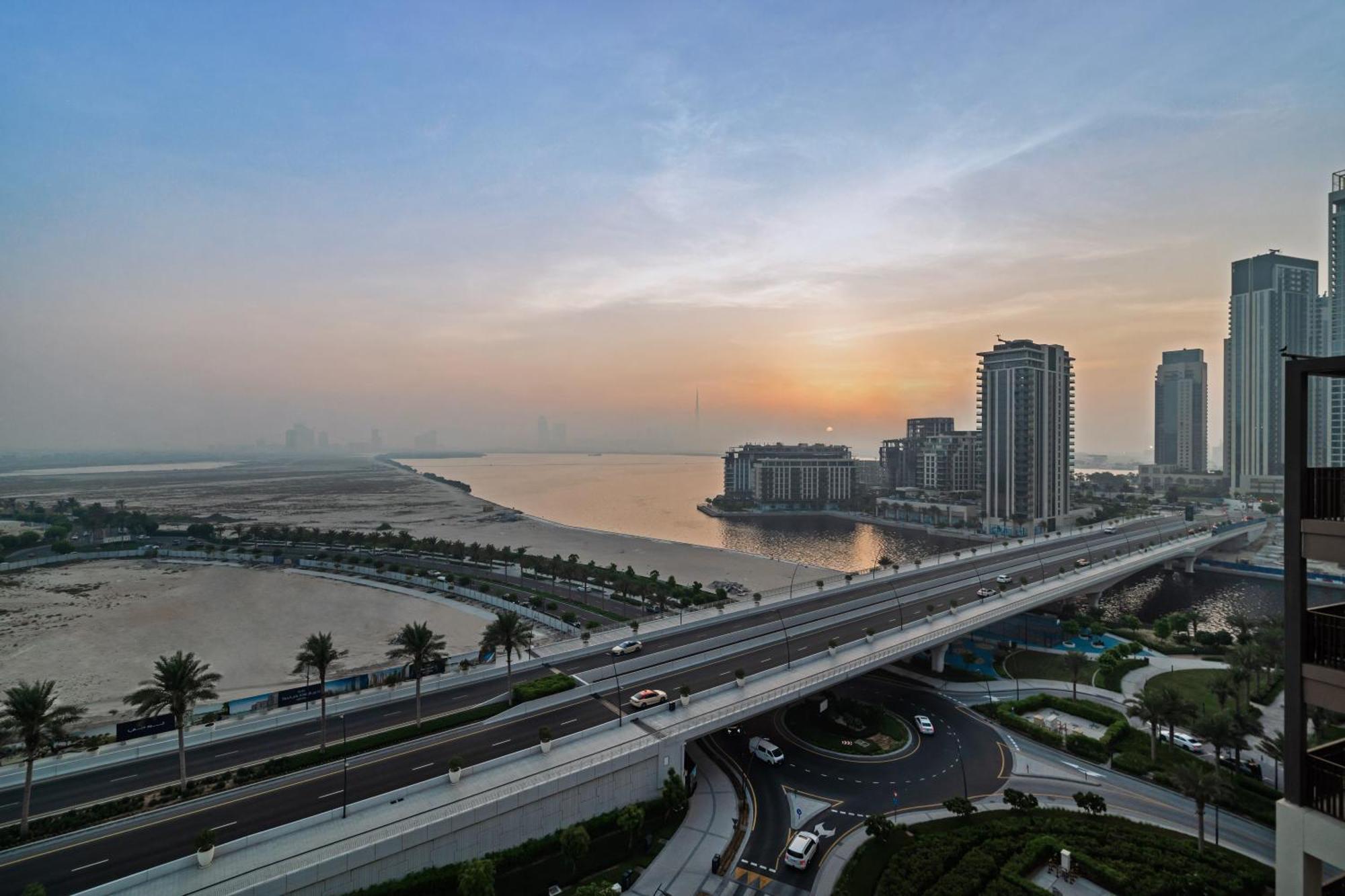 Harbour Retreat Stunning Community Views Dubai